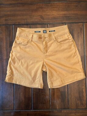 Prana Halle II Short Earthbound Women’s Shorts Size 2 with 7” inseam